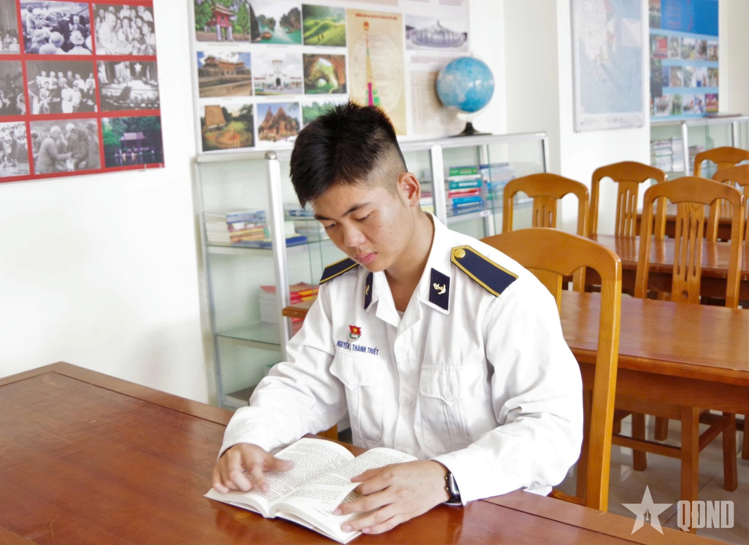 Nghị lực vượt khó của học viên sĩ quan hải quân mồ côi